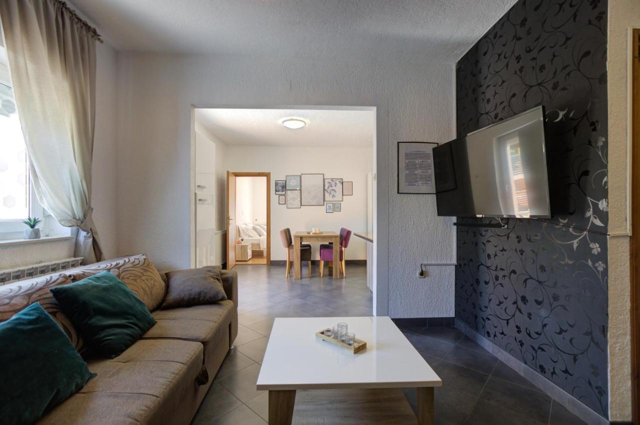 Apartments Kristijan Senj  Exterior photo